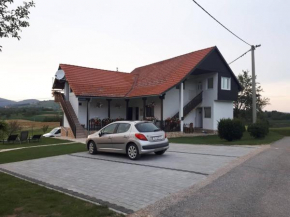 Отель Guesthouse Andja  Смольянац